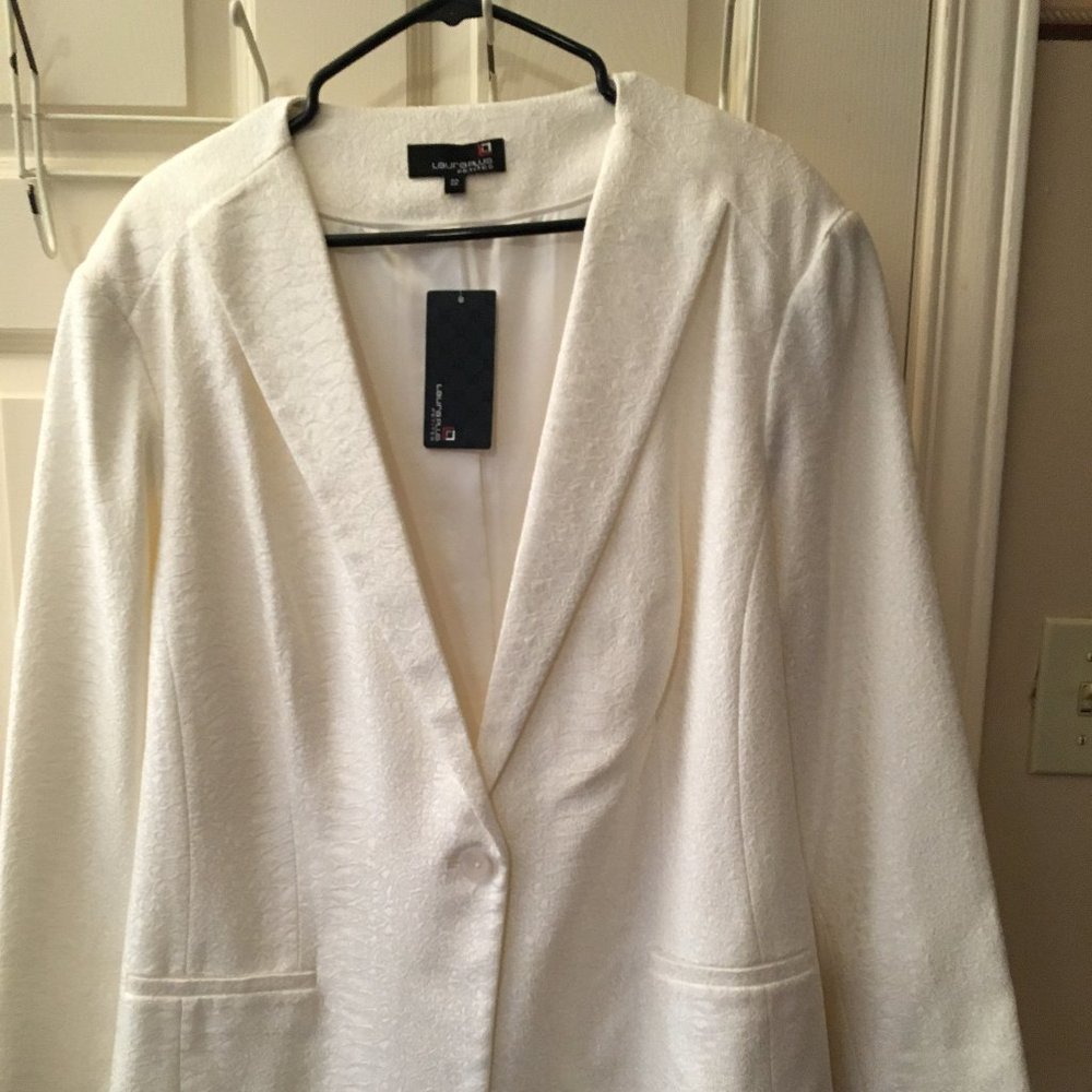 Plus Size White Structured Lined Blazer